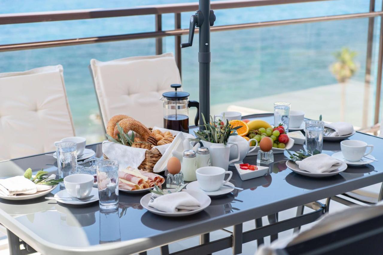 Blue Dreams - Spectacular Sea View Apartment In Atenas Exterior foto